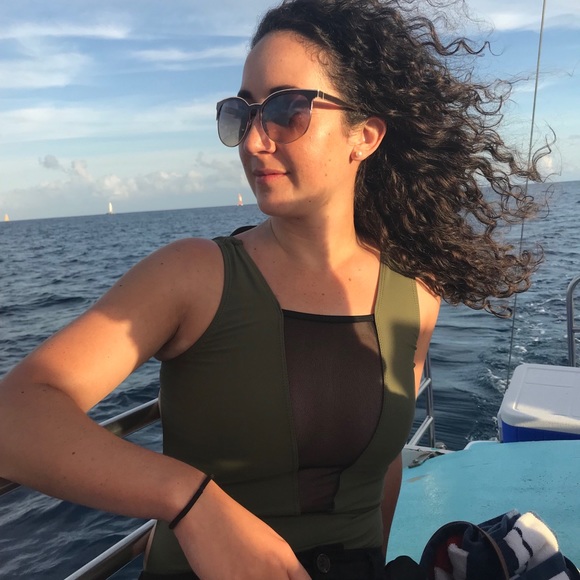 Meet your Posher, Jessica - Picture 4 of 4